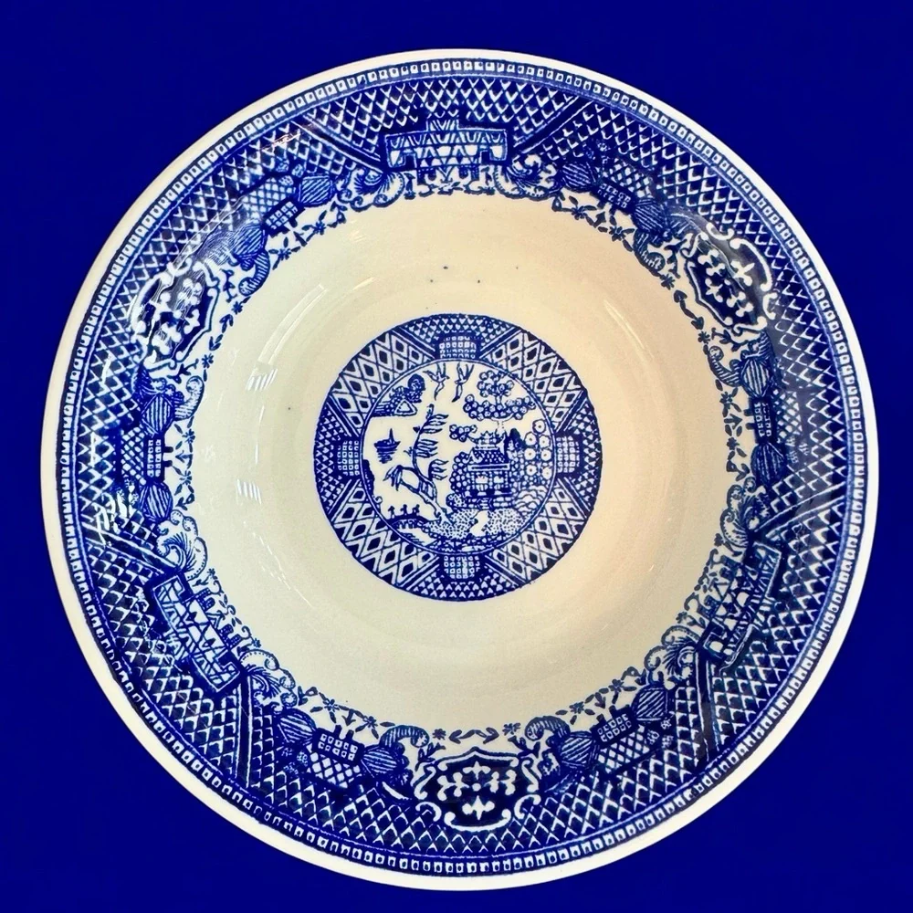 Vintage Blue Willow Porcelain Coupe Cereal Bowls by SCIO